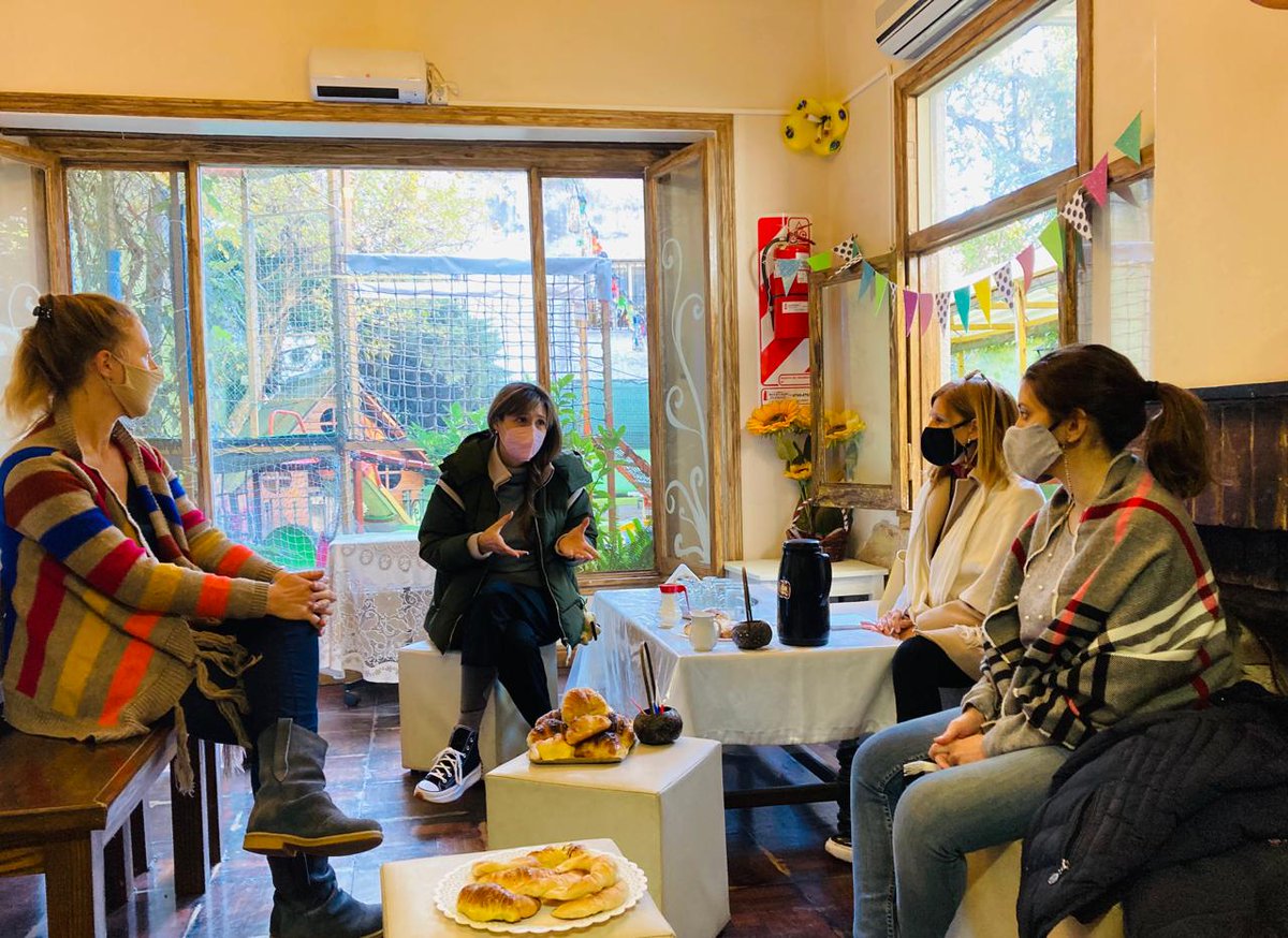 Gracias <a href="/rosaliafucello/">Rosalia Fucello 🇦🇷</a> y equipo por hoy escuchar a los #salones de <a href="/SanIsidroGob/">San Isidro</a>.
Pedimos el apoyo de todos los <a href="/HCDSanIsidro/">Concejo Deliberante de San Isidro</a> al pedido de:
✅Exenciones y condonaciones de impuestos y tasas municipales
✅Otorgamiento del Fondo Especial para la Reactivación de la Cultura