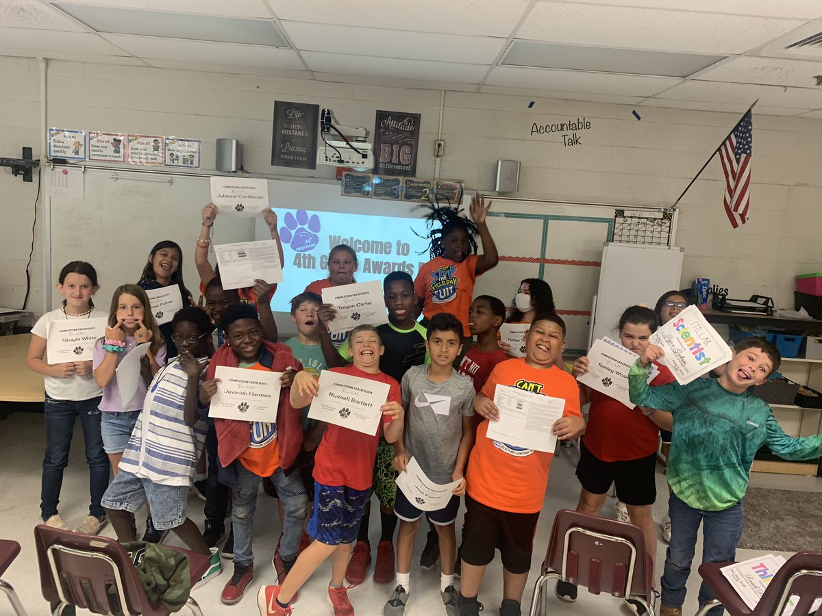 MrsMathTech's tweet photo. 👀 out 5th grade!! #RM31 is on its way!!! @RPES_Cougars https://t.co/xIyDTDL7Uo