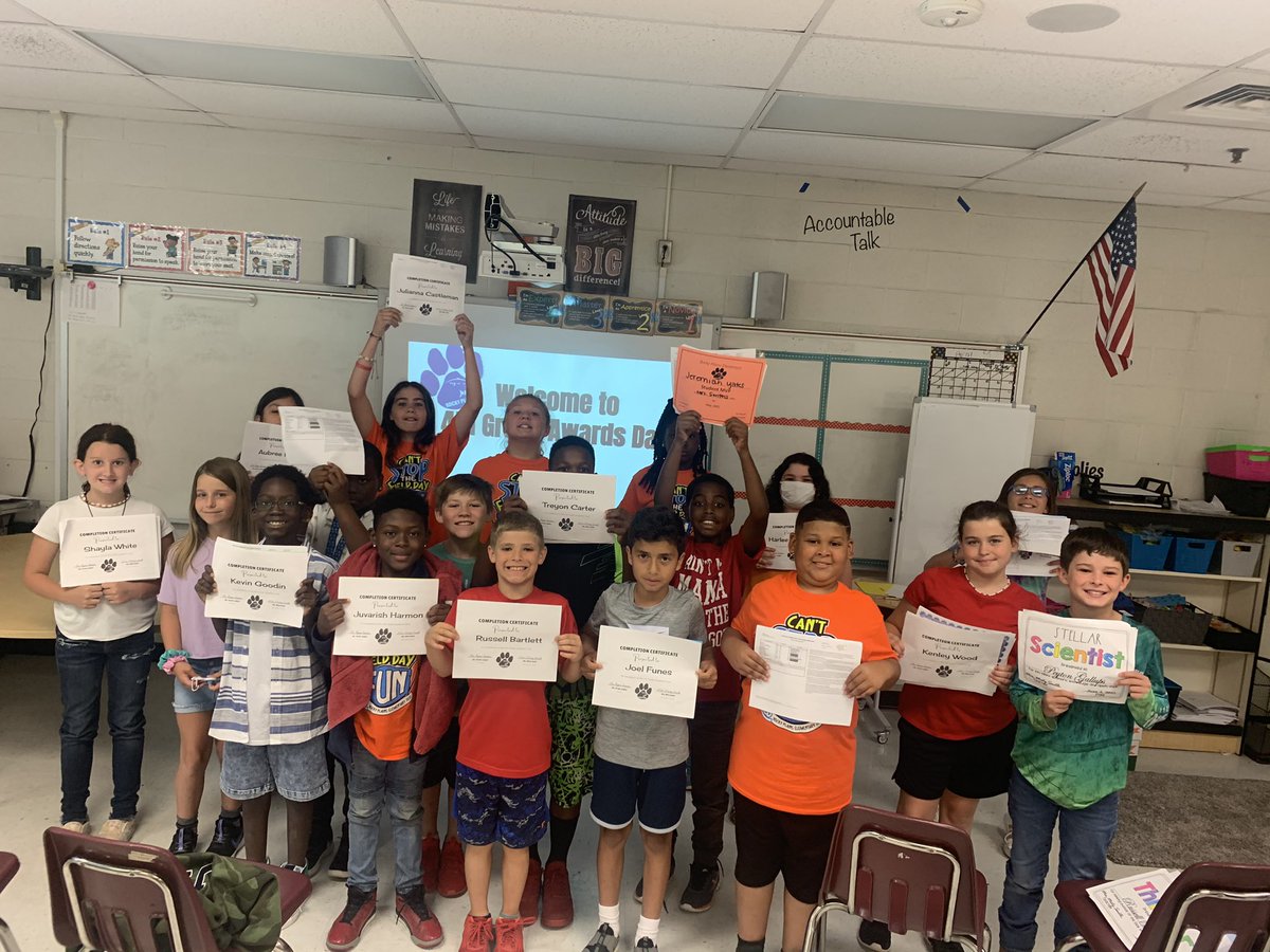 MrsMathTech's tweet photo. 👀 out 5th grade!! #RM31 is on its way!!! @RPES_Cougars https://t.co/xIyDTDL7Uo