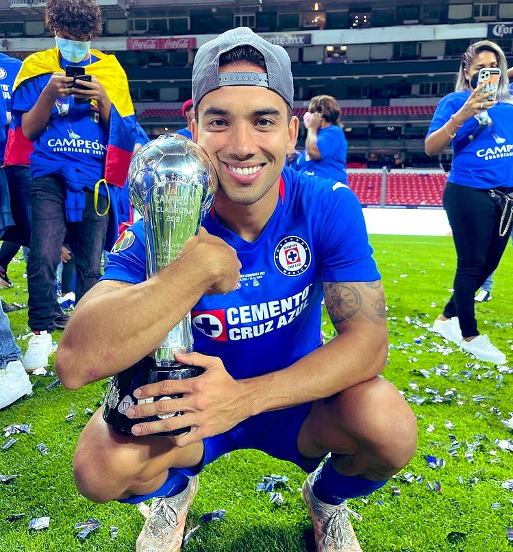 Grandeza Azul 👨🏻🎤 tweet media