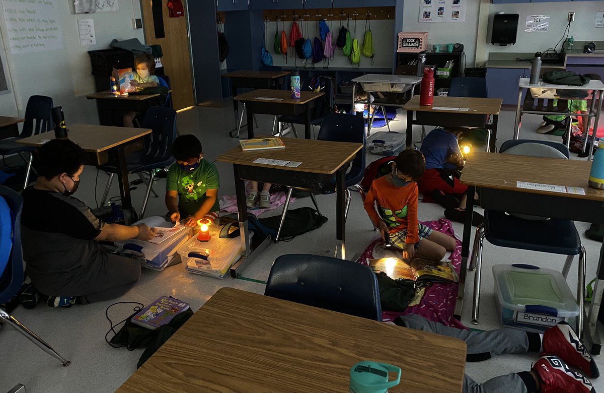 ms_inverso's tweet photo. Did you know you can read in the dark? Just use flashlights and lanterns! ππ¦ #campoutreading @WoodburnES https://t.co/tukqXld1DQ