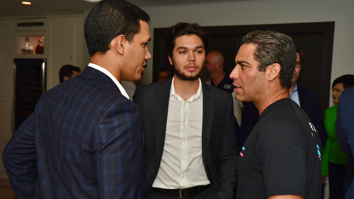 anthonyyyyv's tweet photo. This week I had the pleasure of speaking with Mayor @FrancisSuarez and listen to him talk about his plan to transform Miami into the capitol of capital. 

This is an exciting time for all Miamians, especially local college students! https://t.co/Ucty2tCoov