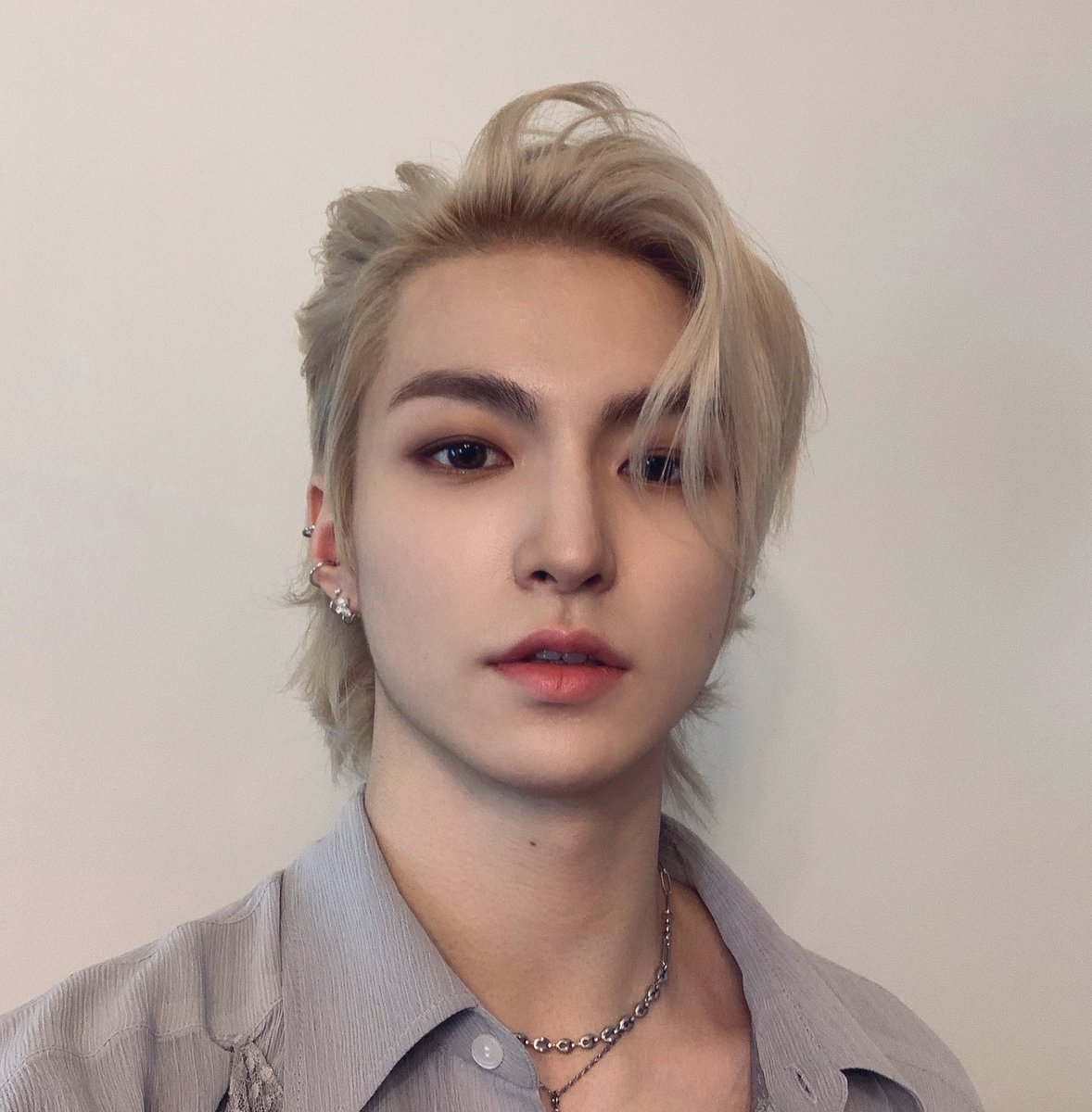 EBOYROM's tweet image. you have a crush on choi youngmin.