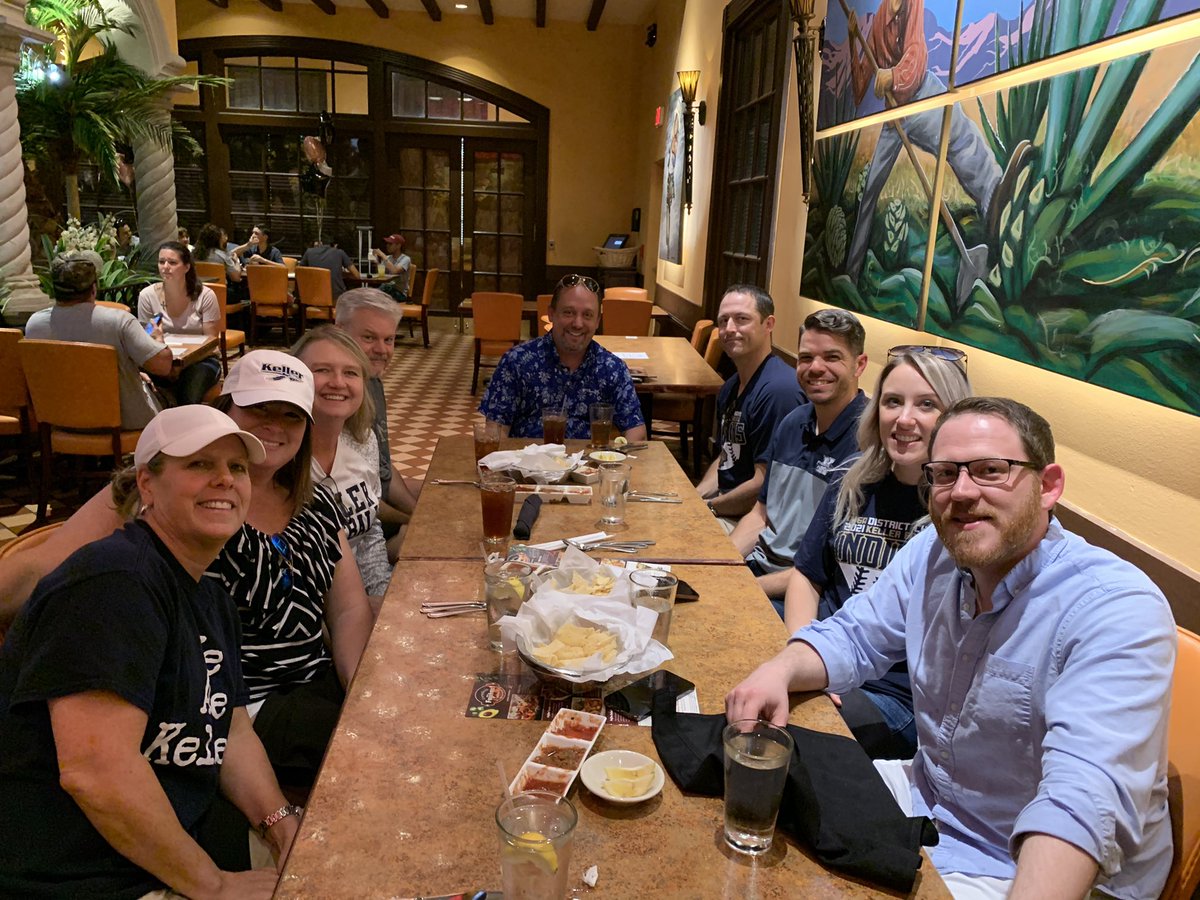 MrsSimmonsKHS's tweet photo. Team dinner before we go cheer on @KHS_Baseball! Let’s go Keller! 💙💙@KHSIndianNation https://t.co/Q5IbIyP067