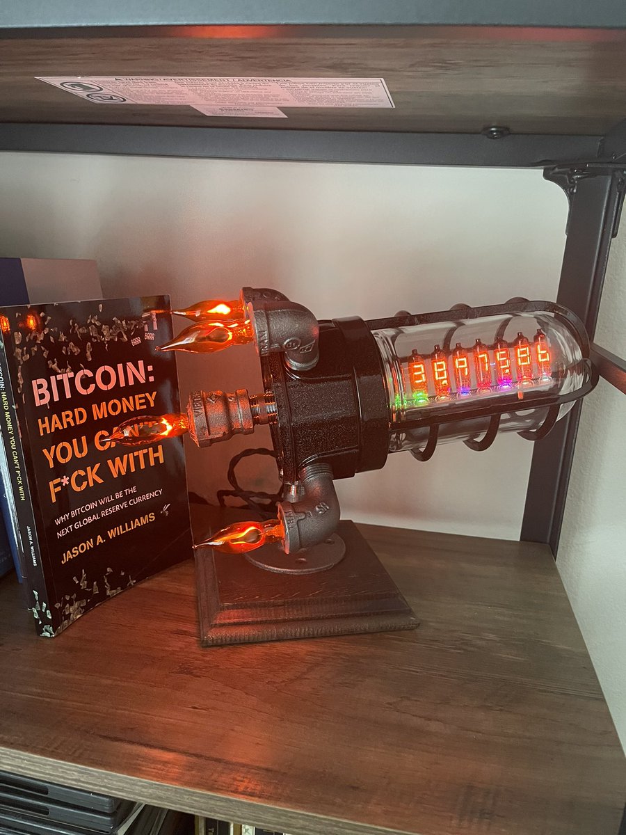 <a href="/VoltageGoat/">⚡🐐 VOLTAGE GOAT®</a> <a href="/GoingParabolic/">Jason Ai. Williams</a> @VailshireCap just received this rocket 🚀 and read this f*cking awesome book!!! LFG!!!! 🔥🚀