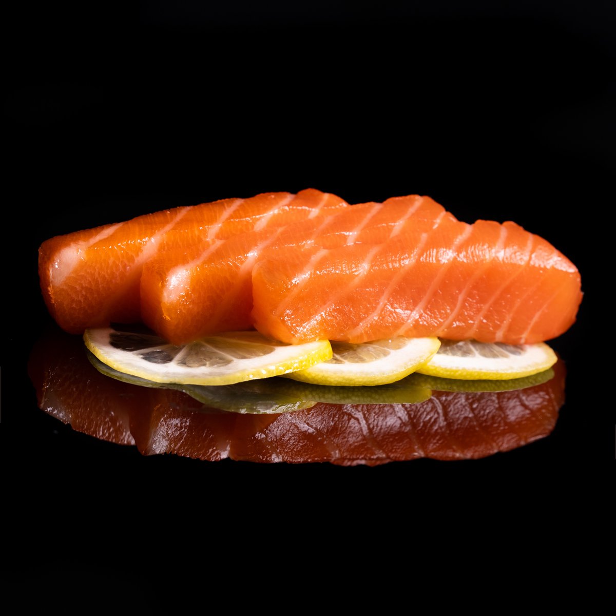 Blofishco's tweet photo. serving up salmon sashimi

#salmonsashimi #salmon #sashimi #sushitogo #freshsushi #sushiporn #sushitime #sushilover #sushilovers #sushilove #bouldereats #happyhour https://t.co/WFgF9EmP1f