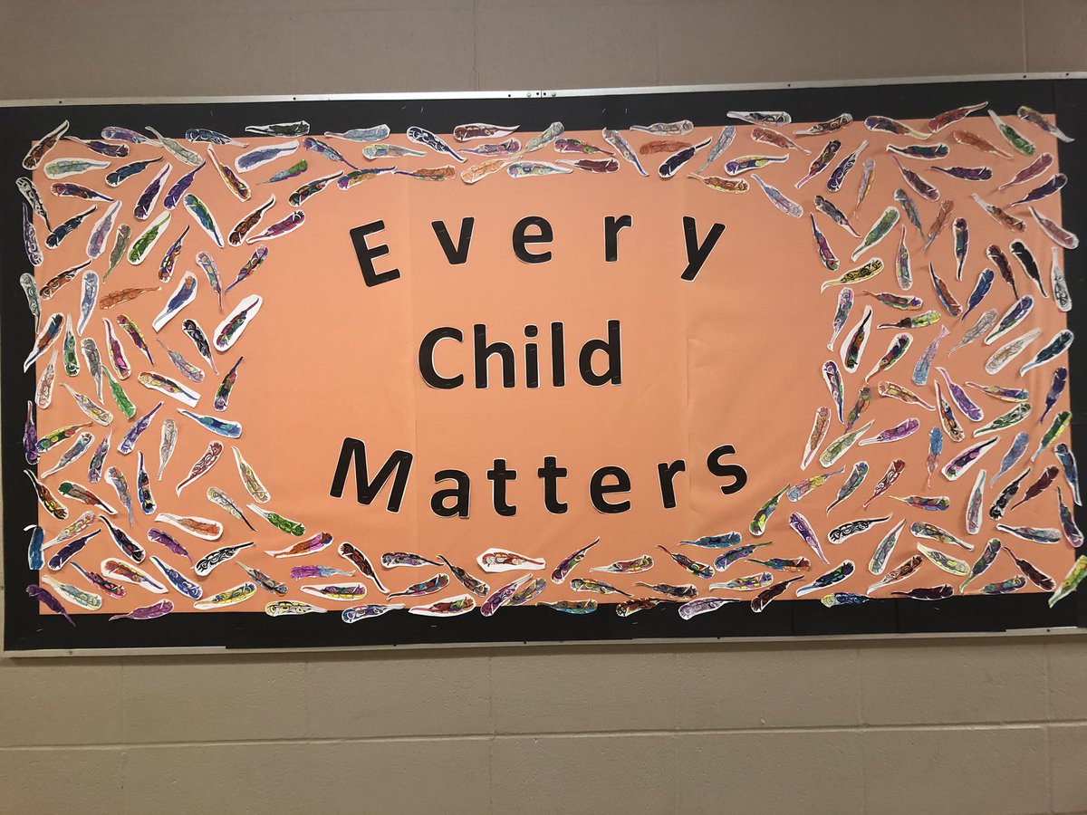 215 feathers in honour of the 215 children lost at the Kamloops residential school🧡 Thank you to  <a href="/mstoneyart/">Michelle Stoney</a> for the feather design