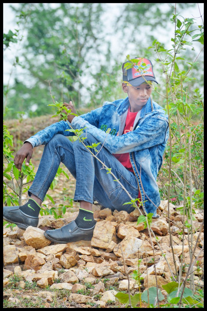 ManikBediya's tweet photo. #Bediyamanik  #manikbediya #bediyamanik  #manikgola #manikramgarh #manik #bediya #fashion #swag #style #stylish #me #cute #photooftheday  #shirt #twitterstar #twitterviral #twitter #handsome #cool #swagg  #boy #model  #styles #jeans #singleprem #singleboymk https://t.co/O5nzJKiNRZ