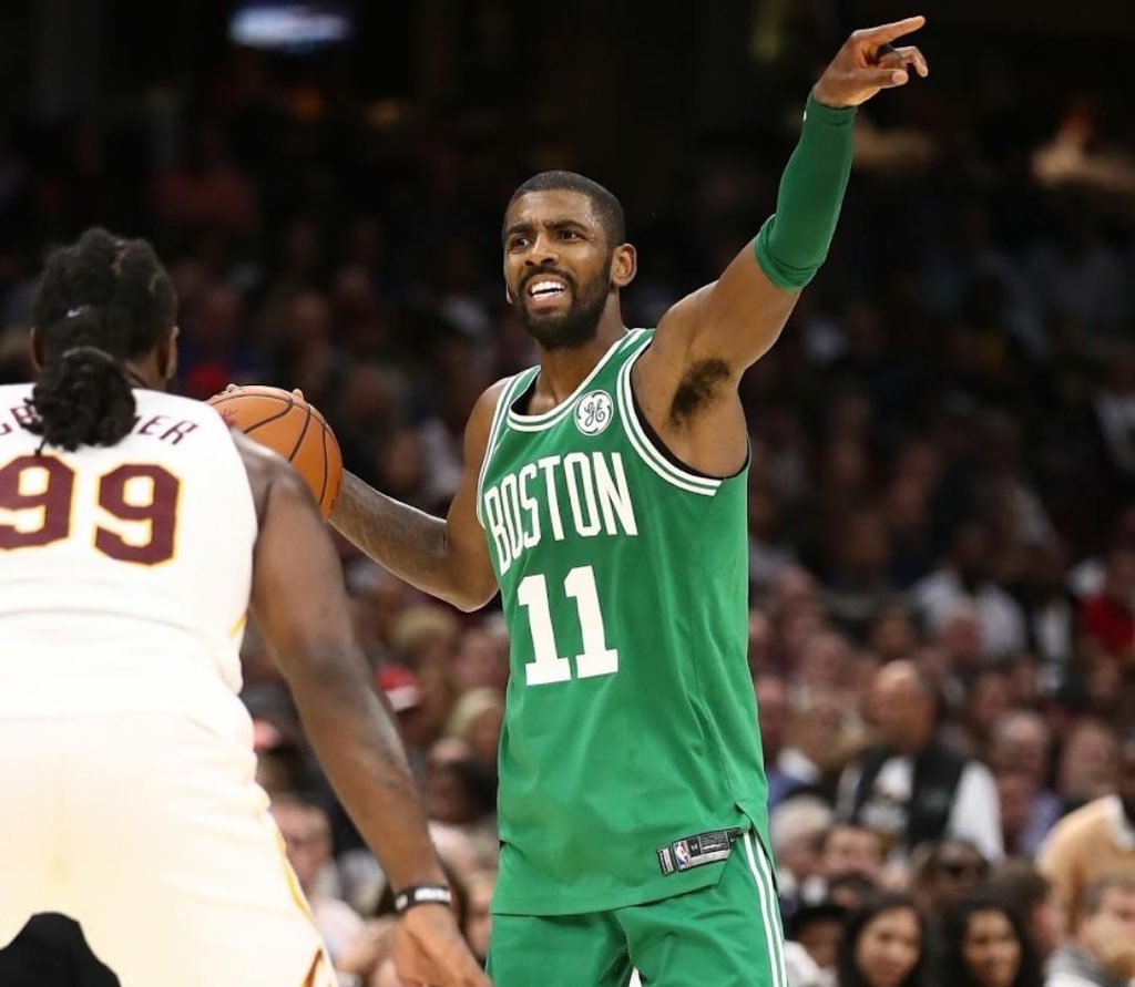 Untucked jersey Kyrie made an appearance against the Warriors