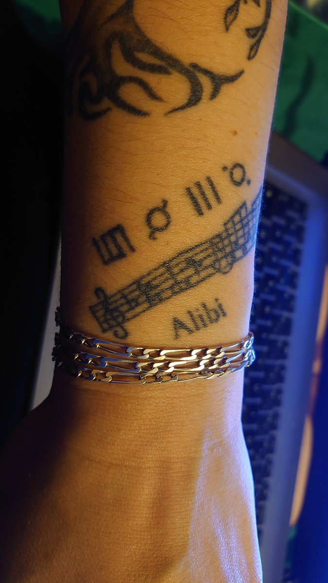 lunarthemis's tweet photo. @30SECONDSTOMARS Oh yes ! 😊
#marstattoo https://t.co/KZ35R8F9p4