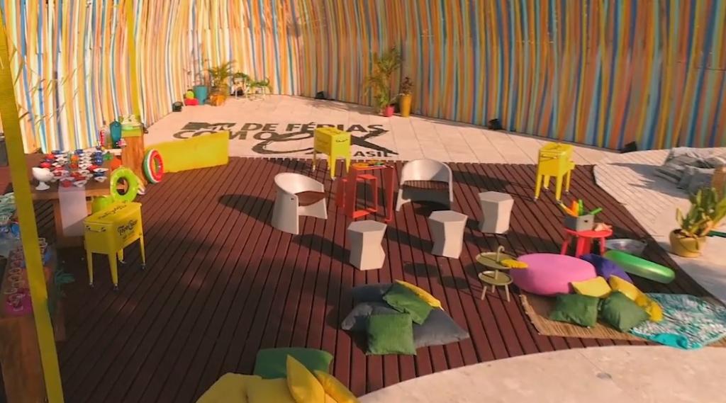 Pronto pro #DeFeriasCelebs de hoje? Fica de olho que às 22h tem episódio inédito na <a href="/MTVBrasil/">MTV BRASIL</a>. Nada como a perfeita contradição da água com gás + álcool de #TopoChicoHardSeltzer pra acompanhar a contradição que é estar de férias com o #ExNaMTV! @mtvdeferiasbr  #BebaComModeracao