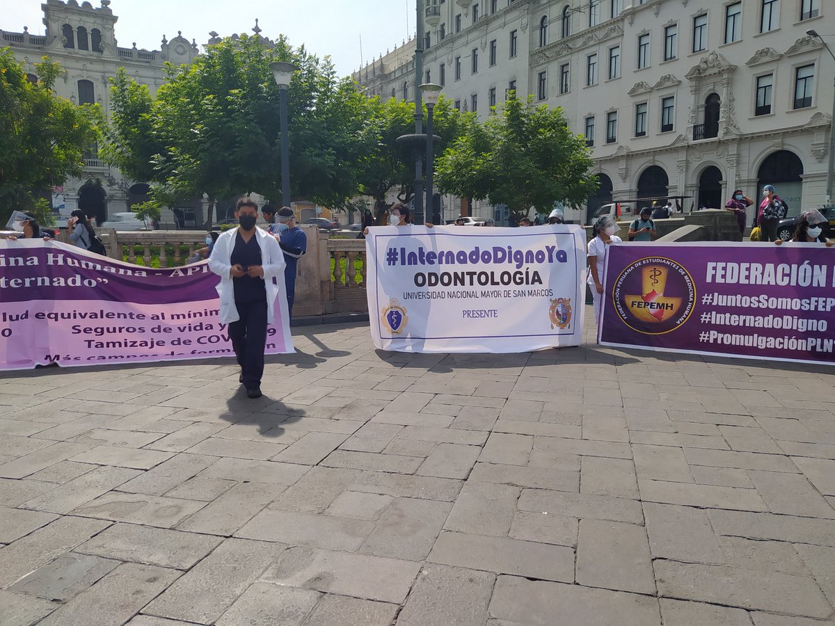 ASPEIO's tweet photo. Estamos aquí y somos muchos, estamos juntos y no vamos a dar un paso atrás. 💪💜🦷✊🏻✊🏼✊🏽✊🏾✊🏿
@Minsa_Peru
@MEF_Peru
@CharitoParedes5
@larepublica_pe
@elcomercio_peru
@Ojo_Publico
@ocram
#InternadoDigno #MINSAIneficiente #MEFIndiferente #LeyInternadoYa #LineamientosYa https://t.co/teH4qQhT6C