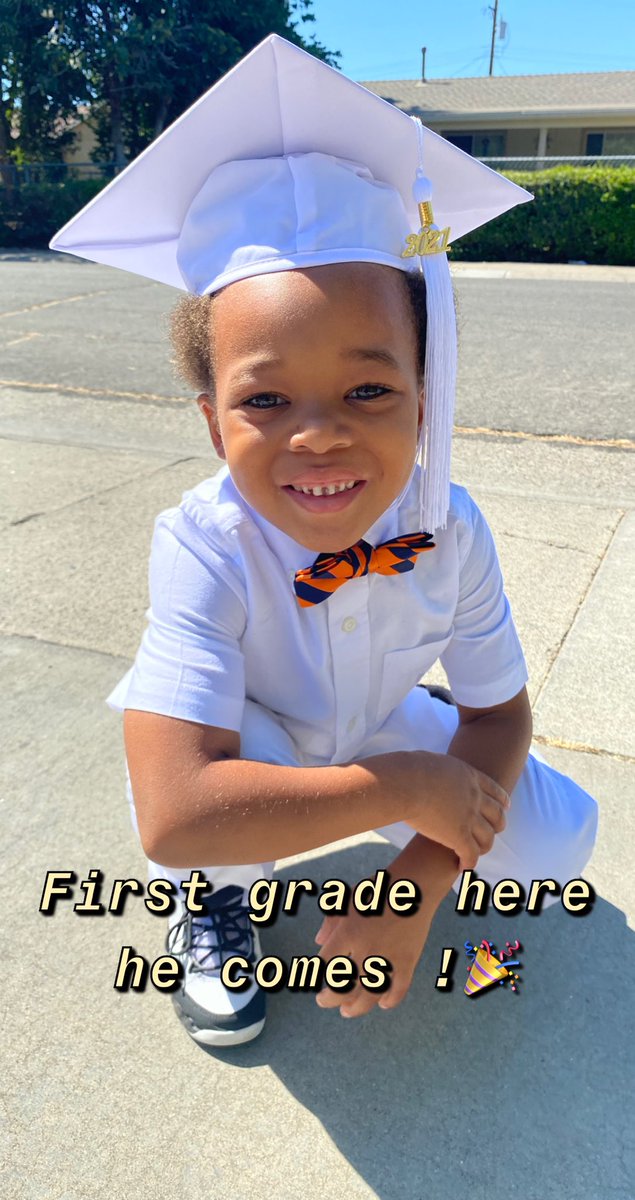 _prettyazchanie's tweet photo. #CovidGrad #SkippinGrades #StHope #ps7scholar #blackson #melanin https://t.co/G3coY2l6aV