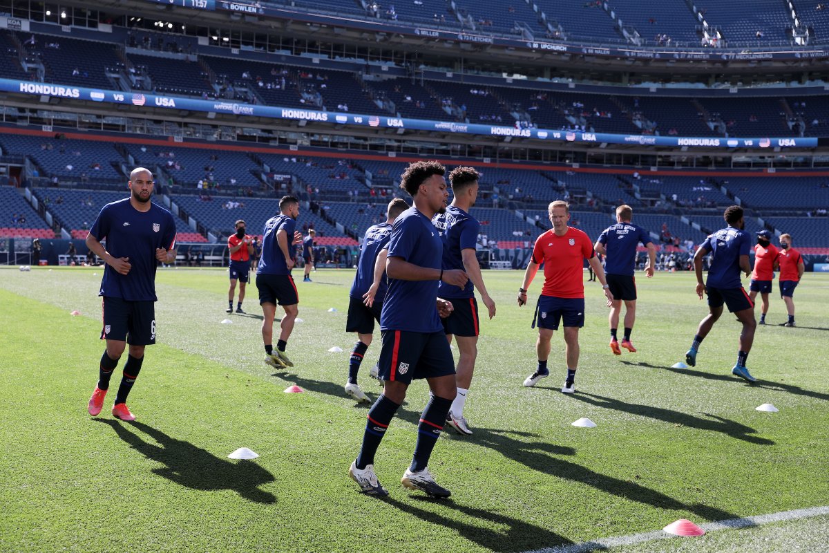 Closing in on kickoff in Colorado! ⏰

🇭🇳 vs. 🇺🇸 | #HONvUSA
