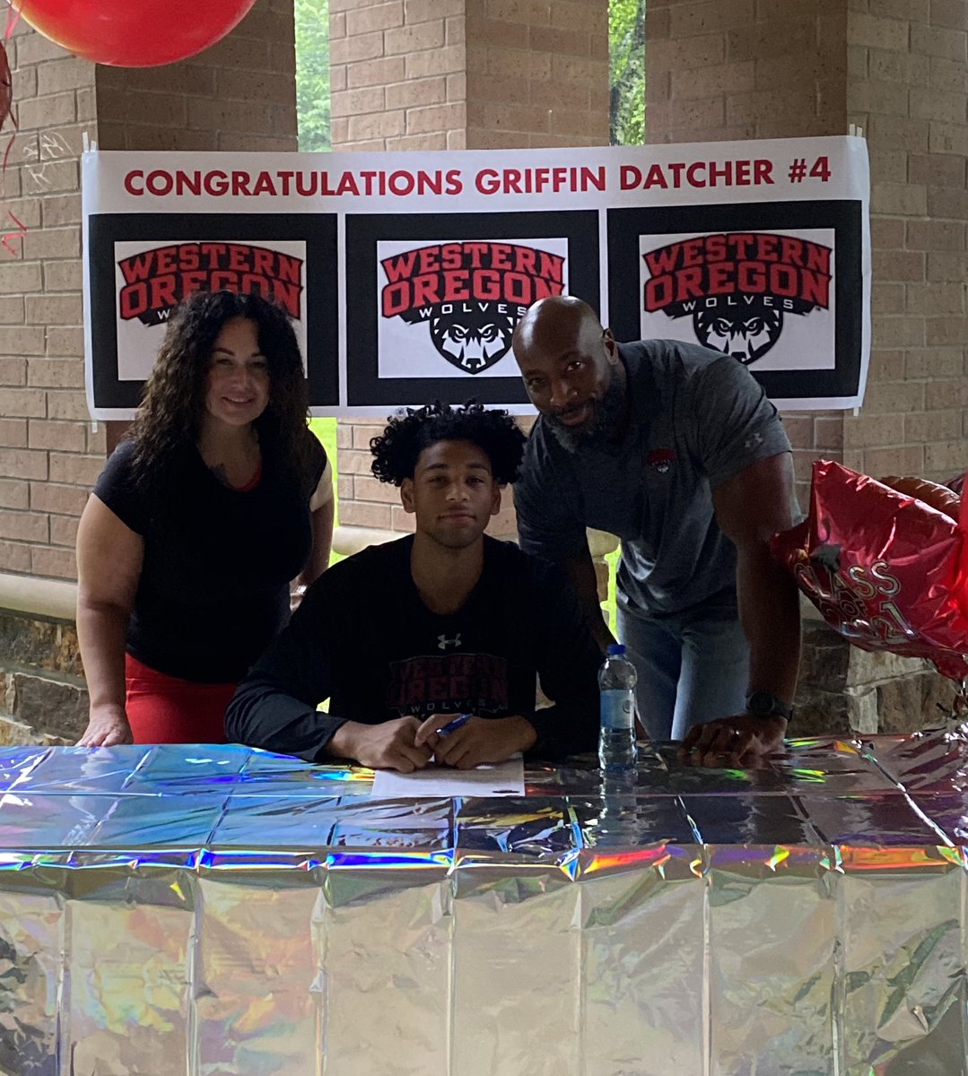 Officially committed! 🔴⚫️ #GoWolves