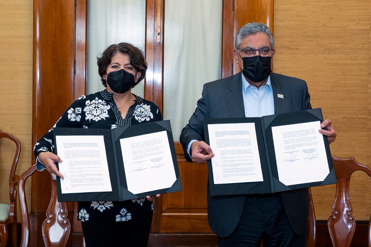 Silvia Luna Rdz tweet media