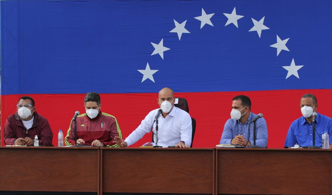 HectoRodriguez's tweet photo. "¡Siempre estaremos unidos, hoy más que ayer y mañana más que hoy!", esa era la premisa del Comandante Chávez y es también nuestra. Vamos a un proceso de elecciones internas con máxima madurez y ética revolucionaria, porque aquí lo importante es el la Patria y sus hijos. https://t.co/yc480SWqz7