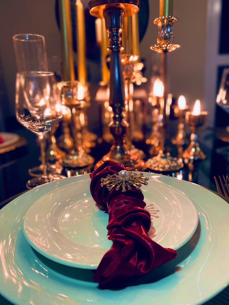 NdawonyeEvents's tweet photo. Indoor picnic for Two @ R1400
#RomanticSetting #PicnicForTwo #flowers #Ndawonye #Love #beautiful #Roses #GirlTalkZA #couplesgoals WhatsApp us on (060) 693-4760 for a booking https://t.co/7jz28hjx3G