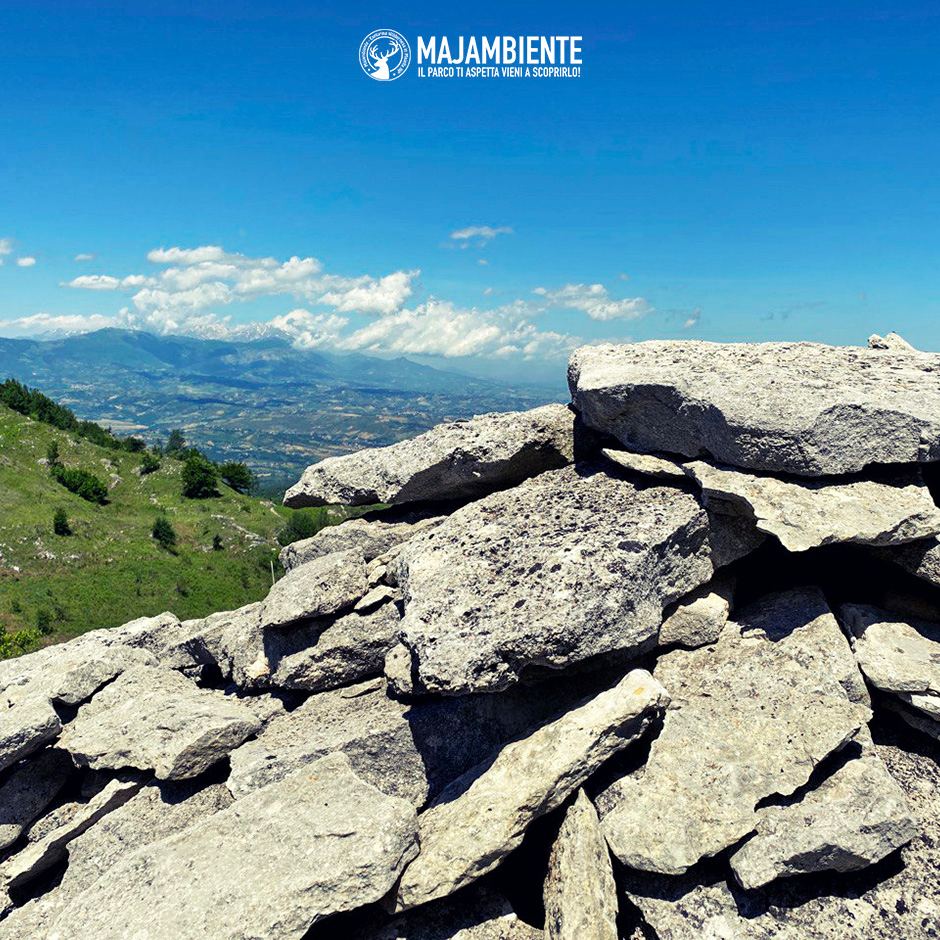 Majambiente's tweet photo. "Possa il vostro #cammino essere tortuoso, ventoso, solitario, pericoloso e portarvi al #Panorama più #spettacolare"

#EdwardAbbey https://t.co/gyLmb0Zy65