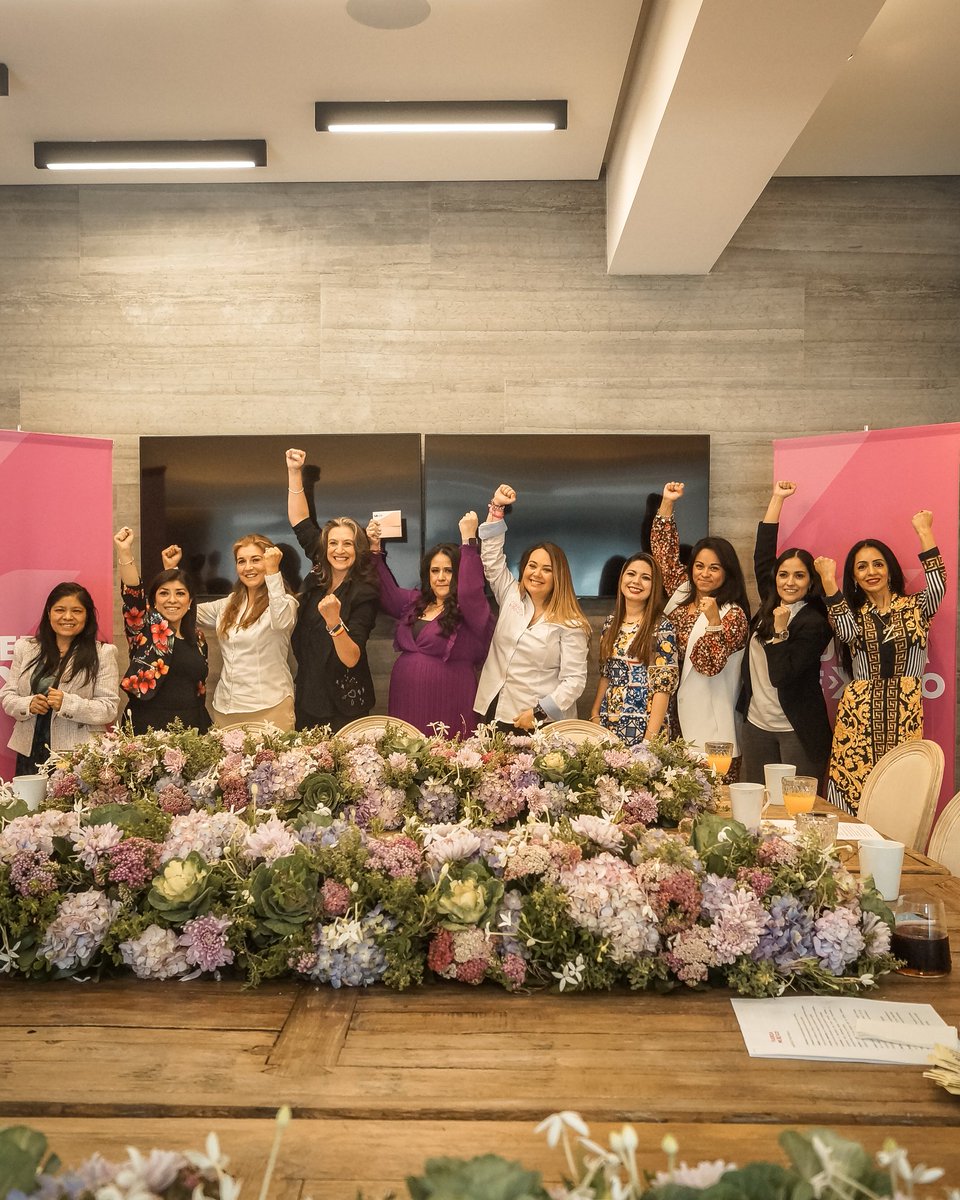 fuerzaxmexico's tweet photo. Las mujeres empresarias de México son la fuerza que le dan al país un impulso primordial para su desarrollo.
En Fuerza Por México apoyamos y apoyaremos siempre las buenas causas, no por nada somos el partido que más mujeres llevará al Congreso.
Vamos juntos con #FuerzaPorMéxico. https://t.co/mTUKCrLiWY