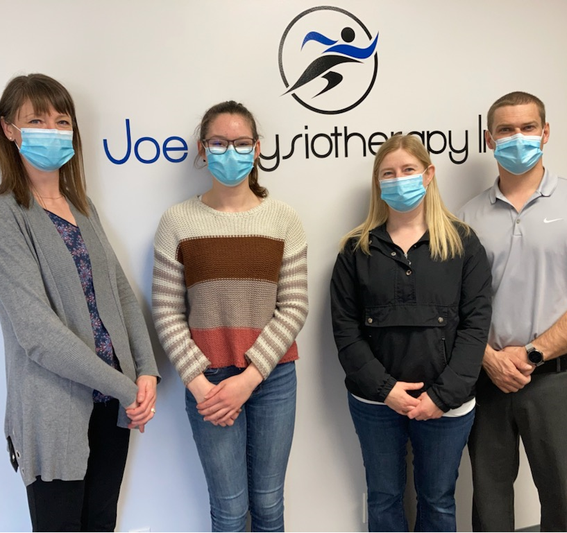 AlbertaRhPAP's tweet photo. #ABRuralHealthWeek is happening in Alberta's far northwest! Thank you to health-care heroes in @TownofHighLevel and #fortvermilion for reminding us that #ruralhealthmatters! @MackenzieCounty https://t.co/x1UQVcJ11o