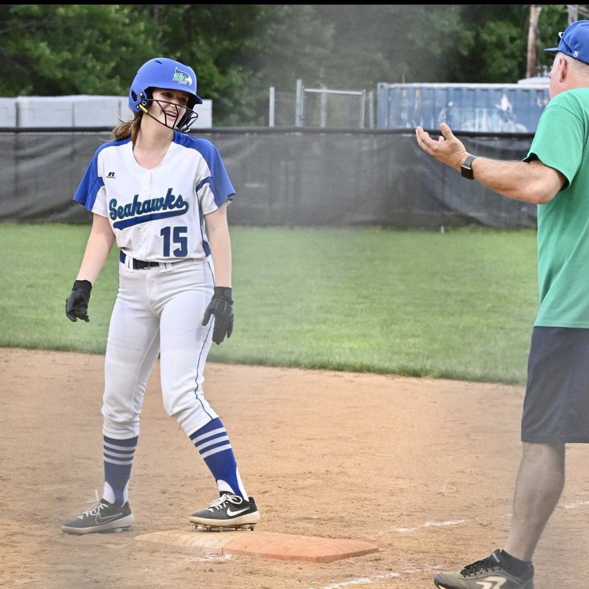 Game day! 🥎 Seahawks host the Saxons at home at 7:30pm💥JV is #roadtrippin &amp; opening pitch at 6:30 pm 

Or…catch both Varsity ⚾️🥎 squads in action at home! 😤👊💚💙 <a href="/SLakesbaseball/">South Lakes Baseball</a> <a href="/SLHSVSOFTBALL/">South Lakes Softball</a> 

Thanks for the <a href="/SLHSVSOFTBALL/">South Lakes Softball</a> 📸 shares @melissamie