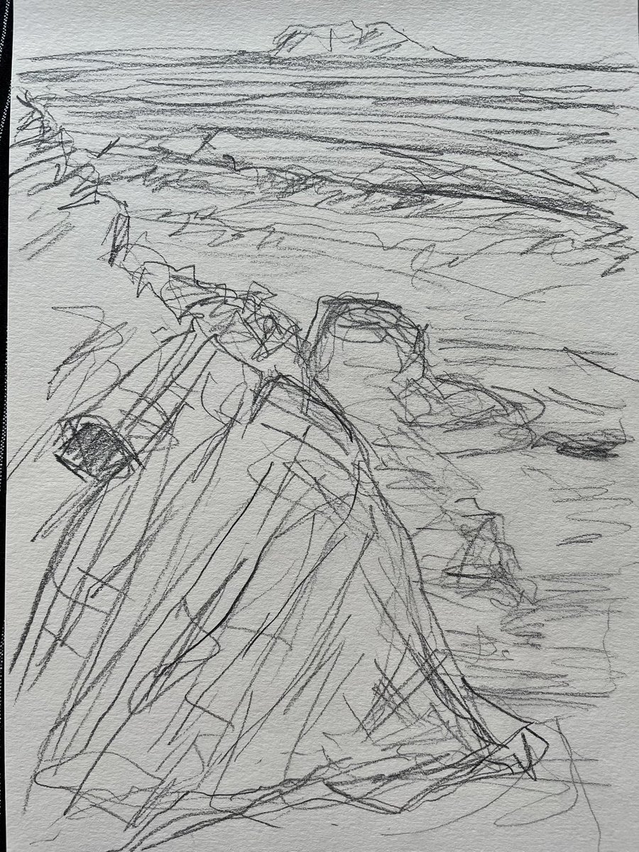 ClareThatcher2's tweet image. A few wonderful days drawing by the sea in Cornwall. Looking, thinking &amp;amp; enjoying what the tide has to offer 😎
#composition #differentviewpoints #research #inspiration #drawing #sketchbook #observational #rockformations #sea #minibreak