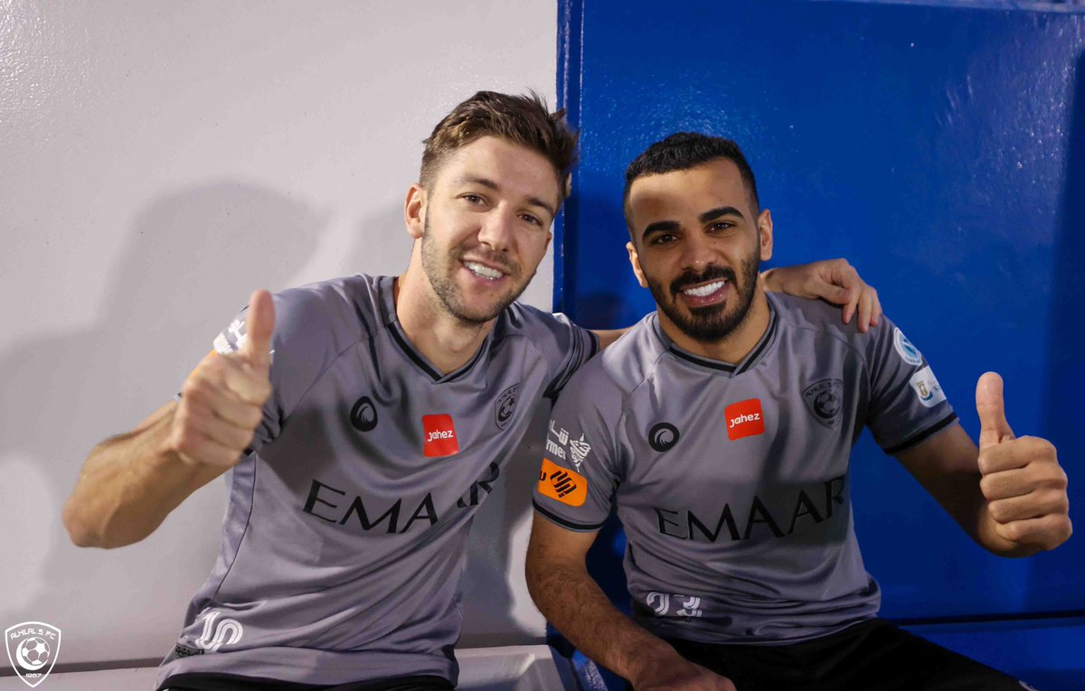 Alhilal_FC's tweet photo. 📸 أبطال الدوري مبسوطين 🤩💙

#الهلال https://t.co/z8lGctrViX