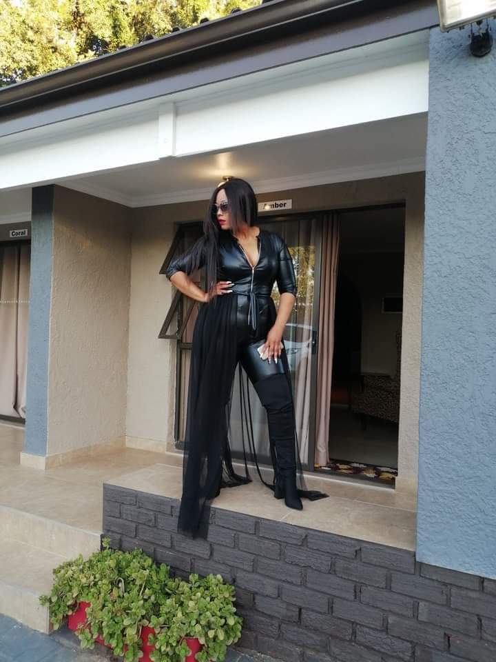 Lee_Raa_Tuu's tweet photo. 2 More Sleeps to Go
🍾🍾🍾🍾🍾🍾🍾🍾🍾🍾
Ladies and Gentlemen are you ready with your All Black Outfits for The Boat Cruise Party 🛥️🖤😜
#ThatoBrianLetsoara
#AquaLounge
#AllBlackCruiseParty In The Vaal. https://t.co/5DmBqKkywM