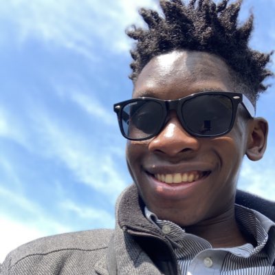 lucbumba_'s tweet photo. #NouvellePhotoDeProfil
#Toutefois
#Craaack
#Jazz
#GloireAlAgneau https://t.co/xvO9bPu10k