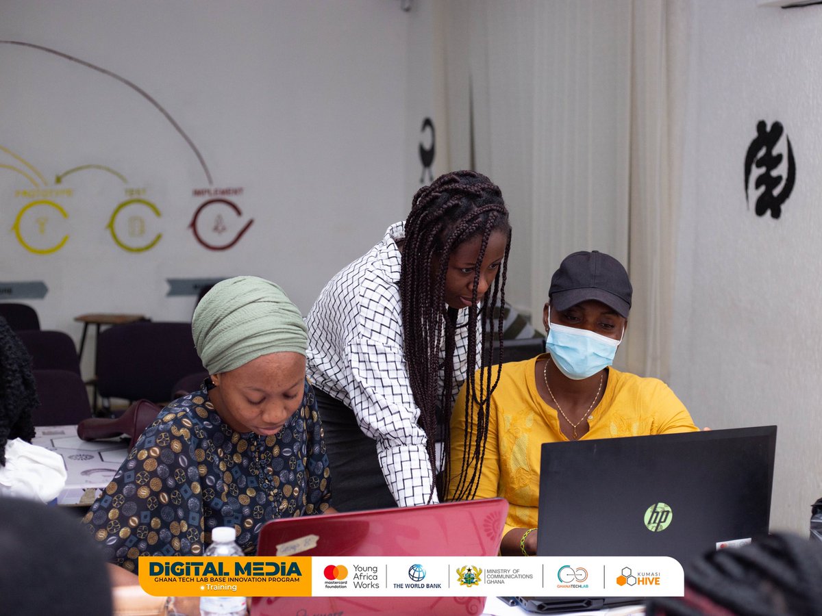 KumasiHive's tweet photo. Today's class took us through Creative Writing and Blogging. We took trainees through the roles of a writer, a reporter, and a blogger.

Trainees then undertook some practice by writing some creative pieces as well as other writing exercises.

#MediaTraining #HiveTribe #Ghana https://t.co/d2ypjo68gs