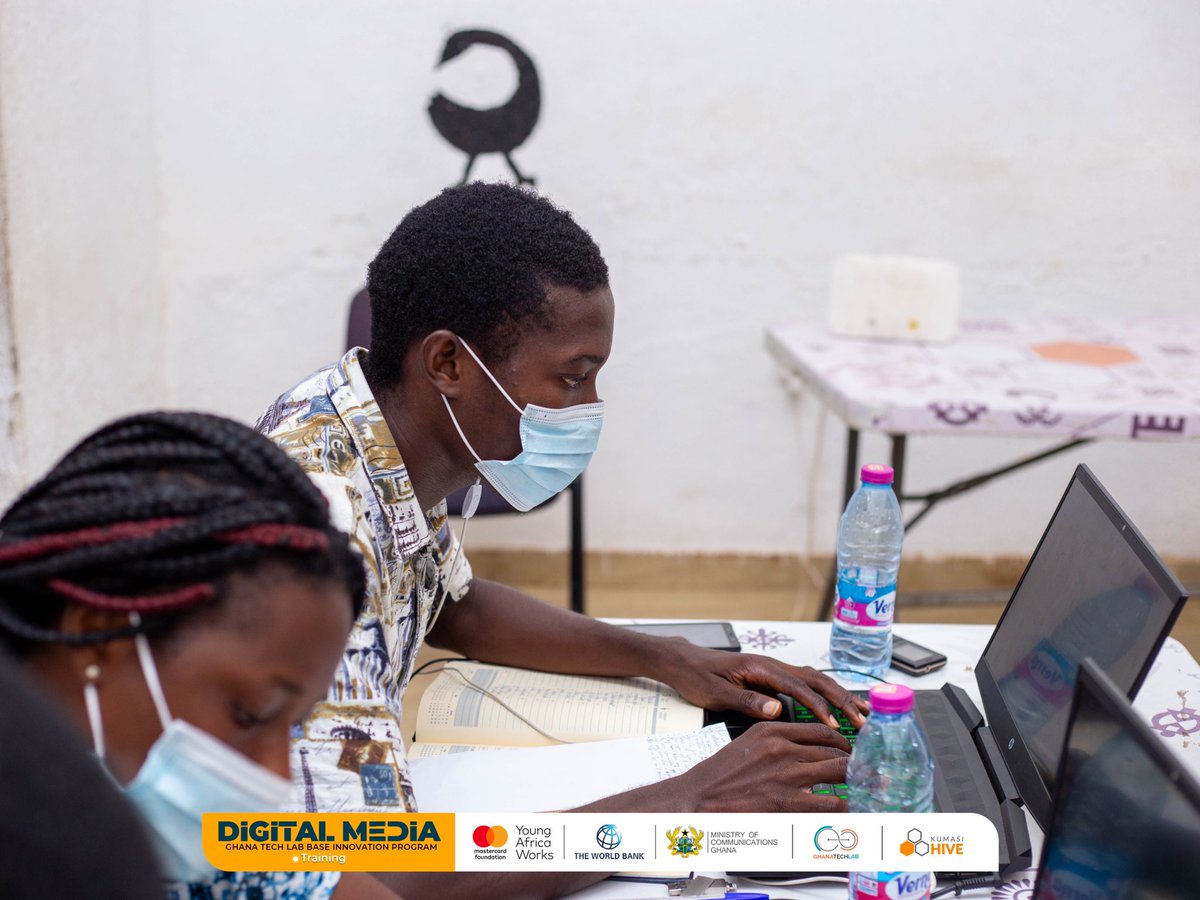 KumasiHive's tweet photo. Today's class took us through Creative Writing and Blogging. We took trainees through the roles of a writer, a reporter, and a blogger.

Trainees then undertook some practice by writing some creative pieces as well as other writing exercises.

#MediaTraining #HiveTribe #Ghana https://t.co/d2ypjo68gs