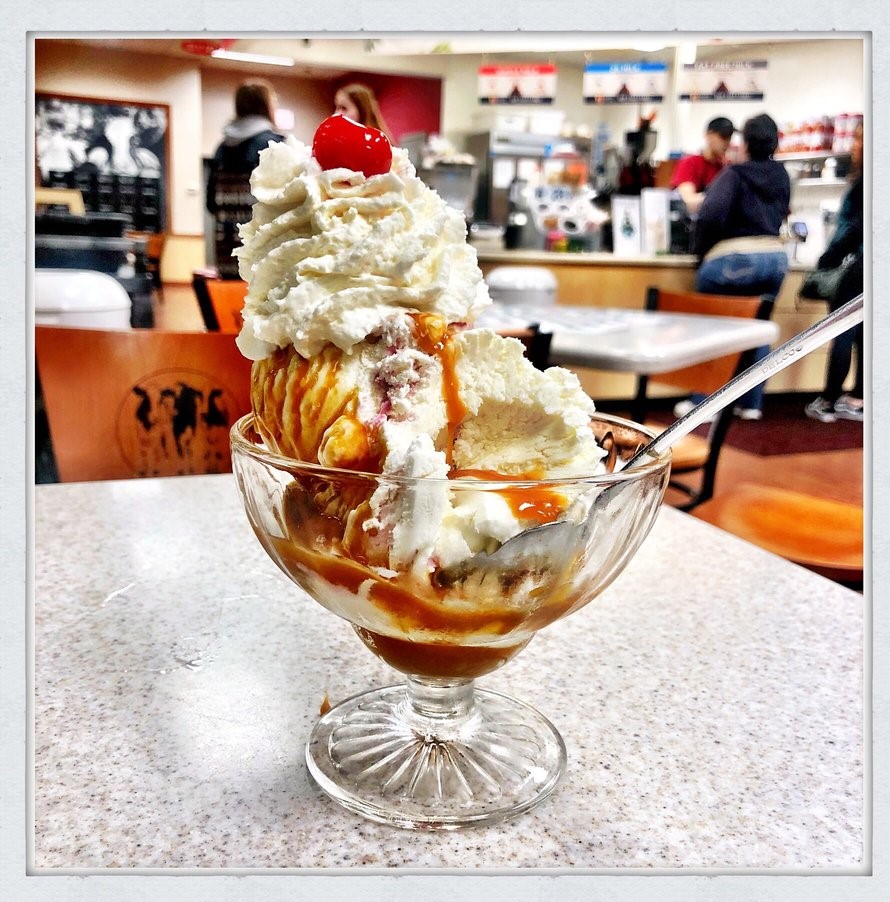 IT'S OBERWEIS TIME! NOW THROUGH 10 PM!
Come support the Nerge PTA &amp; eat delicious ice cream (and/or buy milk, cakes, etc.) at the Oberweis on Roselle &amp; Schaumburg Rd! Invite friends and family! Mention NERGE FUNDRAISER every time you order!! 🍨🍦🍰🥛😋

#uKNIGHTED @MsFrederick7