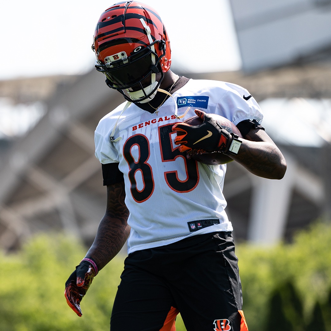 JACKPOT! 🎰 

<a href="/Real10jayy__/">Ja’MarrChase</a> | <a href="/boutdat_23/">Tyler Boyd</a> | <a href="/teehiggins5/">Tee Higgins⁵</a>