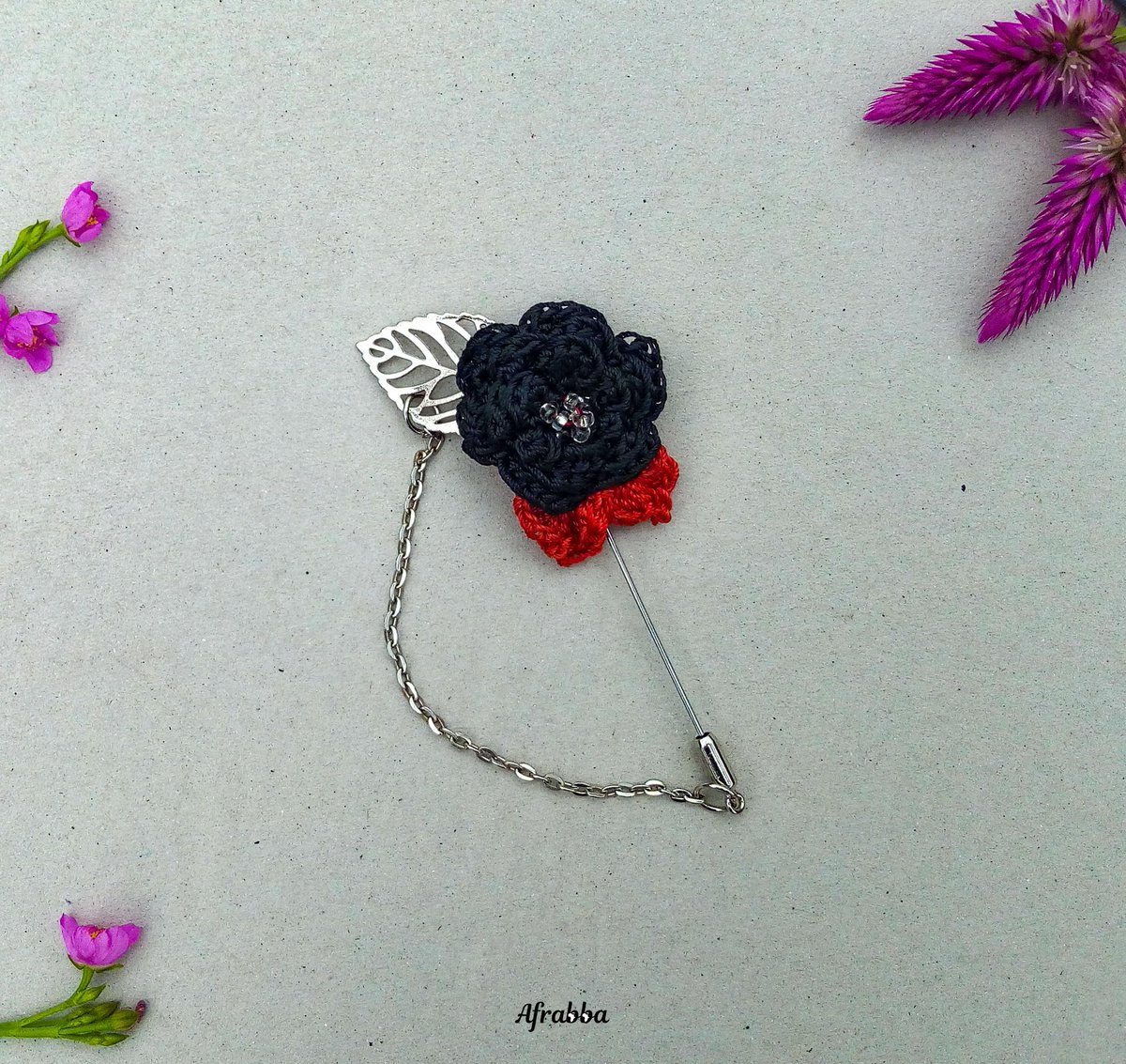 afrabba's tweet photo. Is it the one with the chain &amp; extra leaf you want instead? 

#outfitaccessories https://t.co/RYUG2NAA8y