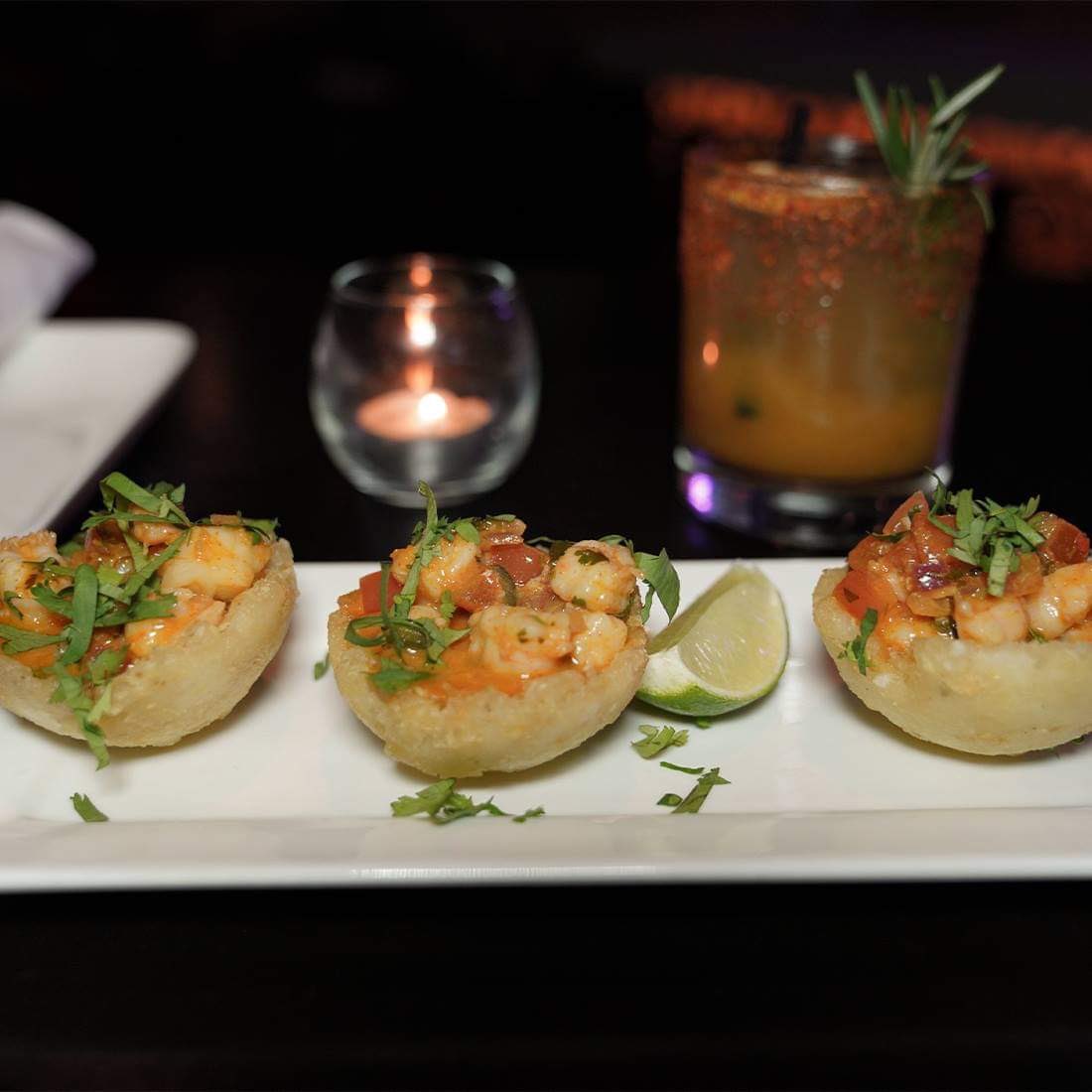 MalabarNyc's tweet photo. 👉 At #MalaBar we enjoy the best arepitas con camarón. Exquisite flavor and so crunchy that you will want to have seconds, always.⁣
⁣
Don’t forget to come and enjoy with us tomorrow with Dj Eric and the best arepitas con camarón. ✔️⁣

#shrimp #food #foodporn #ñ https://t.co/rEictFXtLT