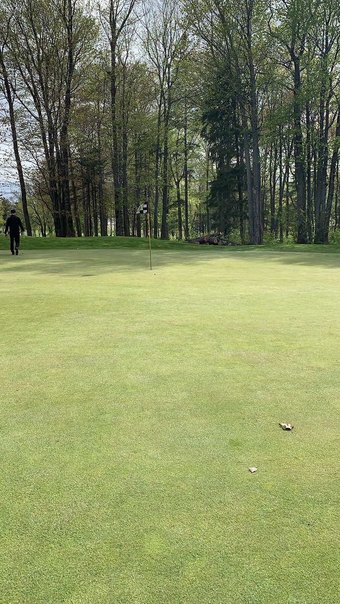 Doing something the Habs will be able to enjoy tomorrow morning 
#Ontour
#LeafsForever