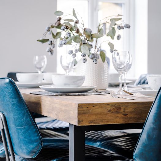 ClavesEstates's tweet photo. "When deciding to sell your property, make sure you go the extra mile to capture the attention of your audience.
Set the table, cut the grass, iron your bedding and remove any clutter. You only get once chance to make a great first impression!" - Claves Blackburn 
 
#property https://t.co/ImVnoVA0Ei