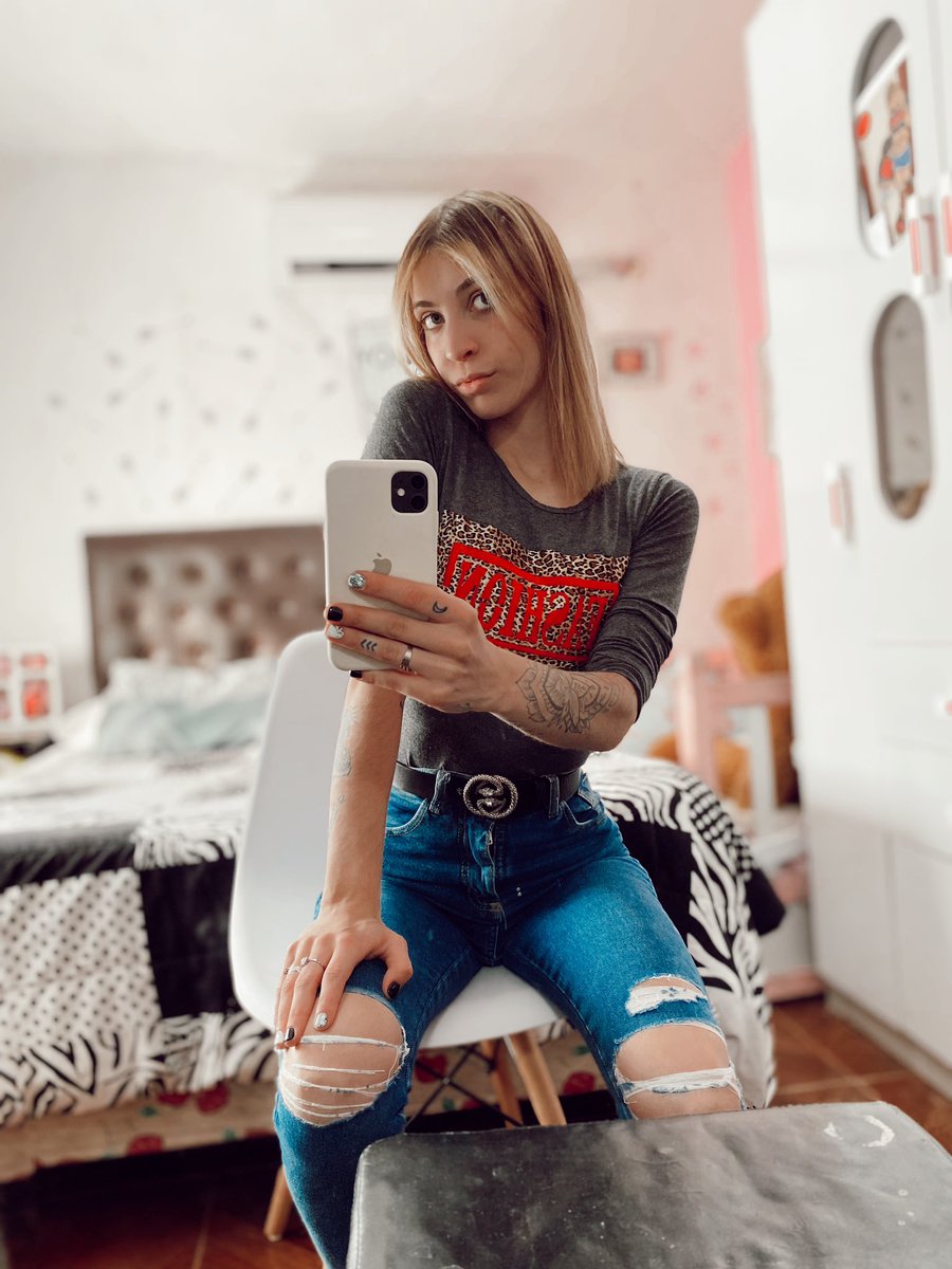 👀
