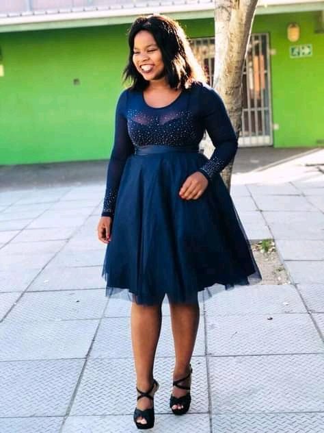 Ziwe_B's tweet photo. I was busy laughing at my poses 😂😂 the brother was so patient shame because he volunteered to take pics of me #AtChurch https://t.co/EuLVvJ4u5i