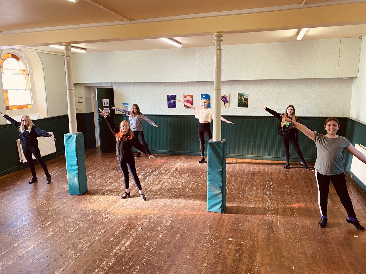 RhythmixDance1's tweet photo. Thursday night Tap vibes 🥰💜 
This lot worked so hard tonight in Tap! Sounding good girls 😍 #rhytymixdancestudio #Tap #Tapdance #idta #dance #danceschool #dronfield #sheffield https://t.co/CMy2sI3aSX