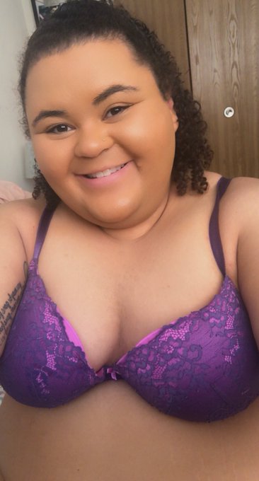 Which one do you like better? 😘 https://t.co/KFn1orh8Px https://t.co/aP2ESnYsRw