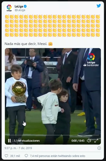 JesusBotelloAD's tweet photo. Buena mañana con los alumnos #UEFAASevilla de @cedifa @RFAF para conversar sobre la importancia de conocer, valorar y respetar aspectos tan cotidianos pero que a veces descuidamos como:
✅Redes sociales y fútbol
✅Marca personal y profesional
✅Introducción al #NetworkingSD https://t.co/y8Qqnb0t81