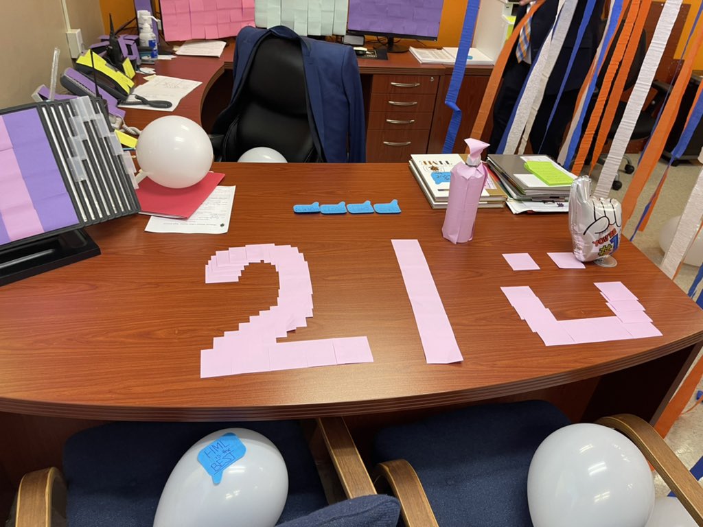 #Seniors <a href="/HMLclassof2021/">HML Seniors</a> 🤣 @HMLActivities <a href="/HMLYearbook2021/">HMLYearbook</a> <a href="/MDCPSNorth/">M-DCPS North Region</a> <a href="/MDCPS/">Miami-Dade Schools</a>