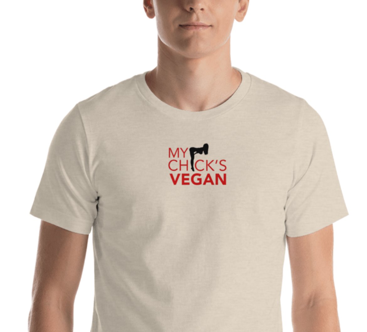 JackFruitCafe1's tweet photo. JUST IN TIME FOR Father's Day!!  Order your MY CHICK'S VEGAN for the man in your life now.  Limited supply 👉 https://t.co/Z1uWkouzPt Thank you! #veganlife #plantbasedlife #veganapparel https://t.co/CodZhxuuqa