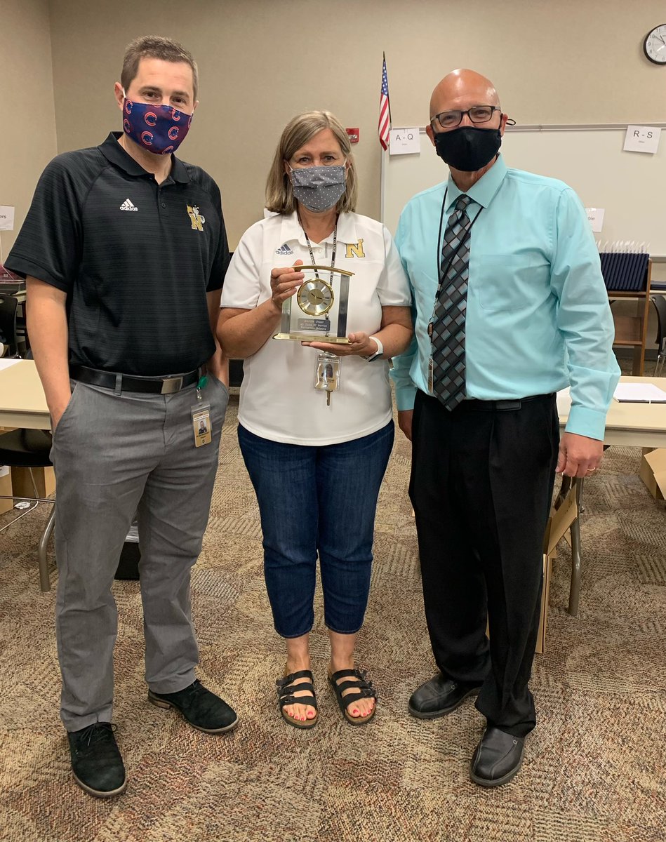 NobWestMS's tweet photo. Congratulations to the amazing Mrs. Oilar on her service award. 40 years of teaching at Noblesville Schools!! @NobWestMSLMC https://t.co/IWqIpUYPFq
