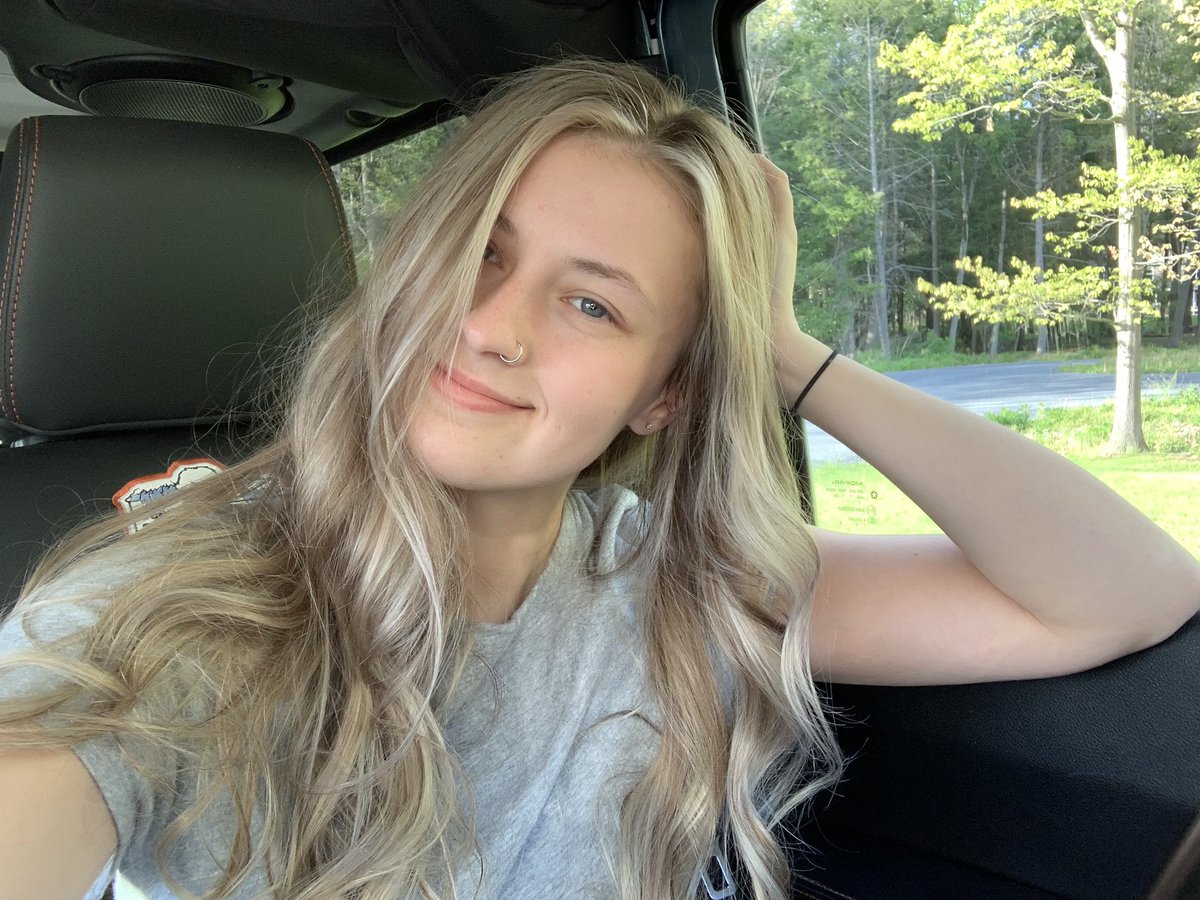 ericaughenbaugh's tweet photo. insta story saw these last week but twitter deserves to see them this week. still feeling like a silver fox https://t.co/uECUykUiLO