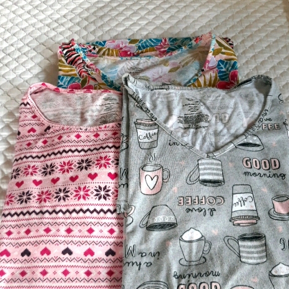 So good I had to share! Check out all the items I'm loving on <a href="/Poshmarkapp/">Poshmark</a> #poshmark #fashion #style #shopmycloset #hollister #lizbaker #secrettreasures: posh.mk/r5BuvqGOBgb