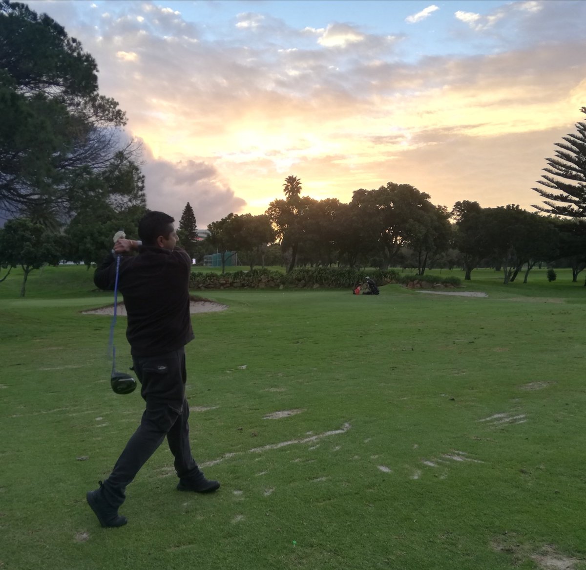 Sunset golf lessons at the Craig Lewthwaite Golf School <a href="/RondeboschGC/">Rondebosch Golf Club</a> #sunset #Golf #lessons #golfpro
