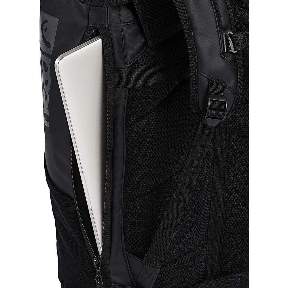 SkiPlusTweets's tweet photo. 🎿Head Commuter Bag
NOW ONLY £42.00. 
Shop now ➡️ https://t.co/4F14M4wg8V 
#skiing #ski #snow #snowboarding  #snowboard #powder https://t.co/llW2tTnsen